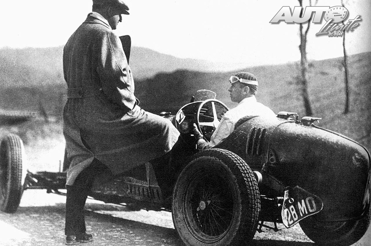 05_Achille-Varzi-junto-a-Enzo-Ferrari_Alfa-Romeo-1934.jpg