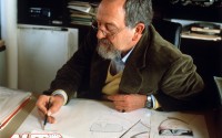 Ferdinand Alexander Porsche trabajando en su estudio de diseño en 1989.