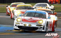 Porsche 911 GT3 RSR del equipo Flying Lizard Motorsport durante las 24 Horas de Le Mans de 2012, pilotado por Spencer Pumpelly, Patrick Pilet y Seth Neiman.
