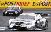 Jamie Green con el Mercedes AMG C Coupe DTM durante una prueba del Campeonato Alemán de Turismos DTM 2012 disputada en el circuito de Oschersleben (Alemania).