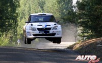 Joonas Lindroos con Skoda Fabia S2000 en el Rally de Finlandia de 2011, puntuable para el Campeonato del Mundo de Rallyes WRC.