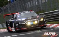 Audi R8 LMS del equipo WRT durante las 24 Horas de Nürburgring de 2012, pilotado por Oliver Jarvis, Andrea Piccini, Edward Sandström y Allan Simonsen.