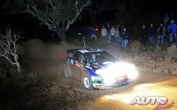 Jari-Matti Latvala con el Ford Fiesta RS WRC en el Rally de Portugal de 2012, puntuable para el Campeonato del Mundo de Rallyes.
