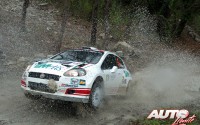 Andrea Navarra con el Abarth Grande Punto S2000 en el Rally de San Marino de 2008, puntuable para el Campeonato Europeo de Rallyes "ERC".