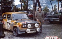 El Abuelete del M3 junto al coche de Antonio Zanini en el Rallye de Montecarlo de 1977.