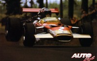 Jochen Rindt con el Lotus 63 en el circuito de Nürburgring-Nordschleife, durante el Gran Premio de Alemania de Fórmula 1 de 1969.