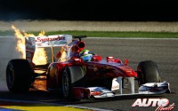 Felipe Massa con el Ferrari F150 de 2011, durante unas pruebas de pretemporada realizadas en el circuito Ricardo Tormo de Cheste (Valencia).