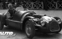 Tazio Nuvolari durante las Mille Miglia de 1948, al volante de un Ferrari 166 Spider.