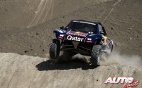 Nasser Al-Attiyah con el Buggy V8 durante la sexta etapa del Rally Dakar 2013, disputada entre Arica y Calama (Chile).
