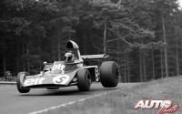 Jackie Stewart con el Tyrrell 006 - Ford Cosworth 3.0 V8 durante el Gran Premio de Alemania de 1973, disputado en el circuito de Nürburgring.