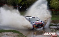 Sébastien Loeb con el Citroën DS3 WRC durante el Rally de Argentina 2012, puntuable para el Campeonato del Mundo de Rallyes WRC.