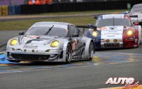 El Porsche 911 GT3 RSR (nº 88) pilotado por Christian Ried, Gianluca Roda y Paolo Ruberti durante las 24 Horas de Le Mans 2013.