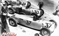 Para la carrera de la Coppa Acerbo 1935, el equipo Auto Union llevó tres Type B 5.2 V16 oficiales pilotados por Hans Stuck (nº37), Bernd Rosemeyer (nº 30) y Achille Varzi (nº 39).