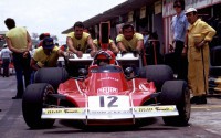 Niki Lauda con el Ferrari 312 B3/74 en el GP de Brasil de 1974.