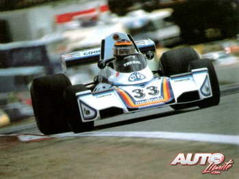 Emilio de Villota con el Brabham BT44 en el circuito del Jarama, durante el GP de España de 1976.