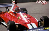 Niki Lauda al volante del Ferrari 312 T durante el GP de Estados Unidos Oeste de 1976, disputado en el circuito urbano de Long Beach.