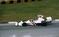 James Hunt con el Hesketh-Ford 308 B en el GP de Brasil de 1975.