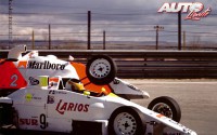 Javier Díaz (nº 2) y Enrique Gluckmann (nº 9) en la prueba disputada en el circuito del Jarama puntuable para el Campeonato de España de Fórmula Ford 1.600 de 1991.