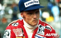 Con las secuelas de sus quemaduras en la cabeza aún muy recientes, Niki Lauda volvió a la competición en el GP de Italia de 1976, mostrando así su fuerza interior para seguir luchando por el título.