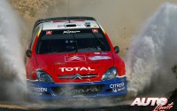 Sébastien Loeb con del Citroën Xsara WRC en el Rally de Italia de 2004, disputado en la isla de Cerdeña.