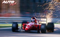 Ivan Capelli con el Ferrari F92AT sobre el circuito de Monza, durante el Gran Premio de Italia de Fórmula 1 de 1992.