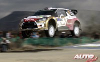Kris Meeke con el Citroën DS3 WRC en el Rally de México 2014, puntuable para el Campeonato del Mundo de Rallyes "WRC".