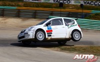 Steve Bossard con el Citroën C2 S1600 RX en la prueba disputada en el circuito de Lohéac (Francia), puntuable para el Campeonato de Europa de Rallycross 2013.