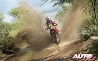 Helder Rodrigues (Honda) en la 12ª etapa del Rally Dakar 2015, disputada entre las localidades argentinas de Termas de Río Hondo y Rosario.