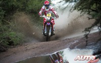 Joan Barreda (Honda) en la 12ª etapa del Rally Dakar 2015, disputada entre las localidades argentinas de Termas de Río Hondo y Rosario.