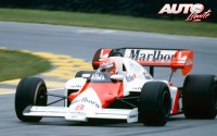 Niki Lauda al volante del McLaren-TAG MP4/2 en el GP de Gran Bretaña de 1984, disputado en el circuito de Brands Hatch.