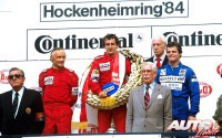 Alain Prost, Niki Lauda y Derek Warwick completaron el podio del GP de Alemania de 1984, disputado en el circuito de Hockenheim.
