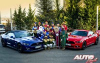 Los Reyes Magos van en Ford Mustang