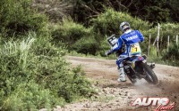 Helder Rodrigues, a los mandos de su Yamaha WR450 F, durante la etapa 2 del Rally Dakar 2016, disputada entre Villa Carlos Paz y Termas de Río Hondo.
