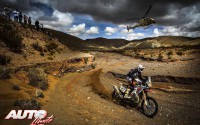 Kevin Benavides, a los mandos de su Honda CRF450 Rally, durante la etapa 4 del Rally Dakar 2016, disputada en San Salvador de Jujuy.