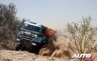 Ton Van Genugten, al volante del Iveco Trakker, durante la etapa 9 del Rally Dakar 2016, disputada en Belén.
