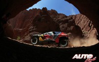 Cyril Despres, al volante del Peugeot 2008 DKR16, durante la etapa 8 del Rally Dakar 2016, disputada entre Salta y Belén.