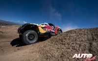 Sébastien Loeb, al volante del Peugeot 2008 DKR16, durante la etapa 11 del Rally Dakar 2016, disputada entre La Rioja y San Juan.