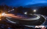 Tramo nocturno del Rally de Montecarlo 2016.