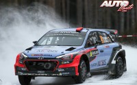 Dani Sordo, al volante del Hyundai i20 WRC, durante el Rallye de Suecia 2016, puntuable para el Campeonato del Mundo de Rallyes WRC.