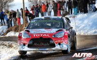 Kris Meeke, al volante del Citroën DS3 WRC, durante el Rallye de Montecarlo 2016, puntuable para el Campeonato del Mundo de Rallyes WRC.