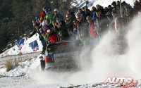Andreas Mikkelsen, al volante del Volkswagen Polo R WRC, durante el Rallye de Montecarlo 2016, puntuable para el Campeonato del Mundo de Rallyes WRC.
