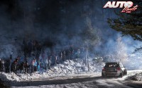 Tiziano Gecchele, al volante del Skoda Fabia S2000, durante el Rallye de Montecarlo 2016, puntuable para el Campeonato del Mundo de Rallyes WRC.