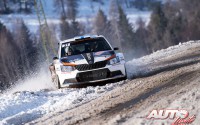 Teemu Suninen, al volante del Skoda Fabia R5 WRC2, durante el Rallye de Montecarlo 2016, puntuable para el Campeonato del Mundo de Rallyes WRC.