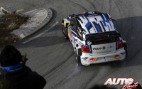 Sébastien Ogier, al volante del Volkswagen Polo R WRC, durante el Rallye de Montecarlo 2016, puntuable para el Campeonato del Mundo de Rallyes WRC.