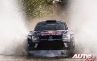 Sébastien Ogier al volante del Volkswagen Polo R WRC, durante el Rally de Argentina 2016, puntuable para el Campeonato del Mundo de Rallyes WRC 2016.