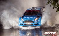 Elfyn Evans al volante del Ford Fiesta R5 WRC2, durante el Rally de Argentina 2016, puntuable para el Campeonato del Mundo de Rallyes WRC2 2016.