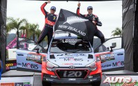 Hayden Paddon y John Kennard, vencedores del Rally de Argentina de 2016.