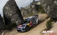 Jari-Matti Latvala al volante del Volkswagen Polo R WRC, durante el Rally de Portugal 2016, puntuable para el Campeonato del Mundo de Rallyes WRC 2016.