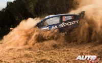 Mads Ostberg al volante del Ford Fiesta RS WRC, durante el Rally de Italia/Cerdeña 2016, puntuable para el Campeonato del Mundo de Rallyes WRC 2016.