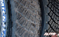 Neumáticos de tacos utilizados durante el Rally de Italia/Cerdeña 2016, puntuable para el Campeonato del Mundo de Rallyes WRC 2016.